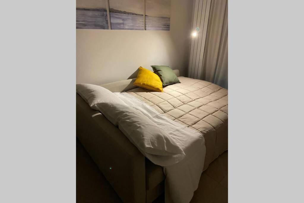 B&B Piano1 Interno5 - Accogliente E Moderno Bilocale Vicino Al Centro Salerno Exteriér fotografie