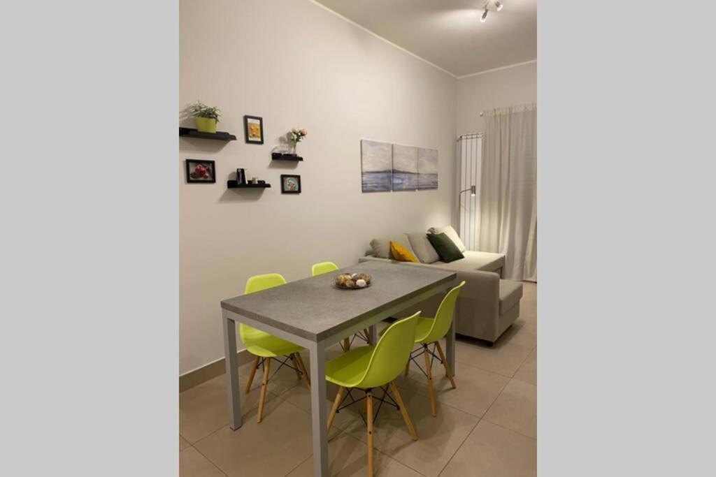 B&B Piano1 Interno5 - Accogliente E Moderno Bilocale Vicino Al Centro Salerno Exteriér fotografie