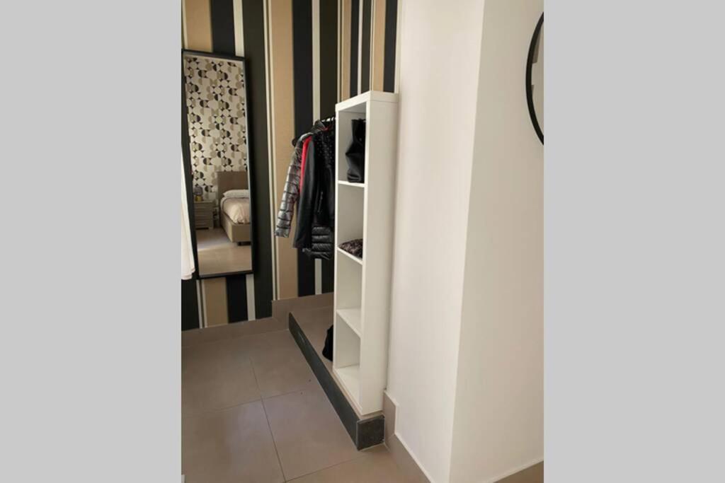 B&B Piano1 Interno5 - Accogliente E Moderno Bilocale Vicino Al Centro Salerno Exteriér fotografie