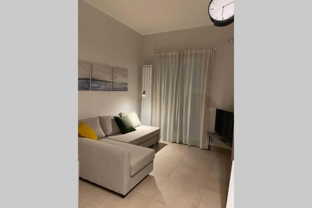 B&B Piano1 Interno5 - Accogliente E Moderno Bilocale Vicino Al Centro Salerno Exteriér fotografie